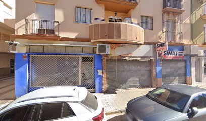 . — cerrajero en La Línea de la Concepción