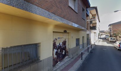 Cerrajeria Ventanas De Aluminio Y Pvc — cerrajero en Collado Villalba