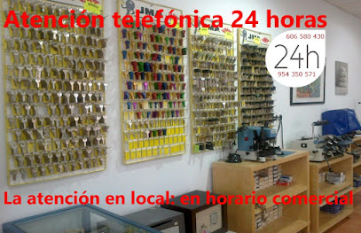 Cerrajero 24H | Cerrajeria Macarena. Atención Tf. 24 h. Atención Local horario comercial — cerrajero en Sevilla