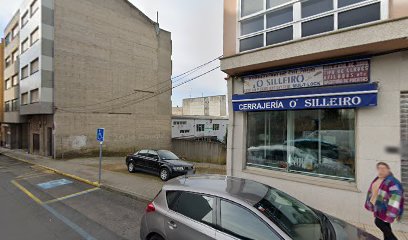 Osilleiro — cerrajero en Carballo