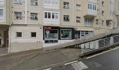 Takoi. Reparación de calzado y servicio de cerrajero