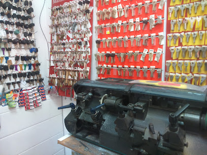 cerrajero CERRAJERO Y ZAPATERO